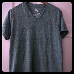 B2 V-Neck T shirt